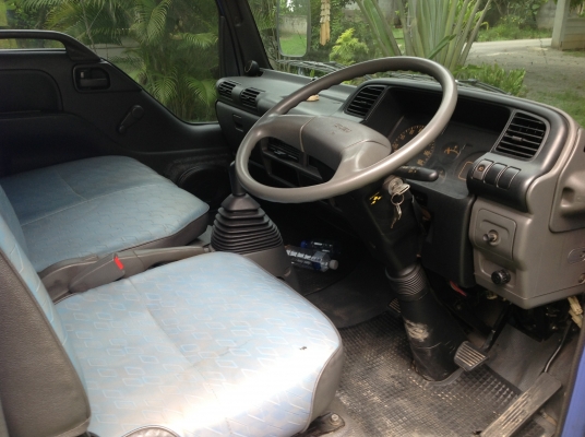 ขาย 4 ล้อ NKR ยูโรทู รถห้าง ปี 47 ไม่ติดเวลา มี 2 คัน ขาย 4 ล้อ NKR ยูโรทู รถห้าง ปี 47 ไม่ติดเวลา มี 2 คัน