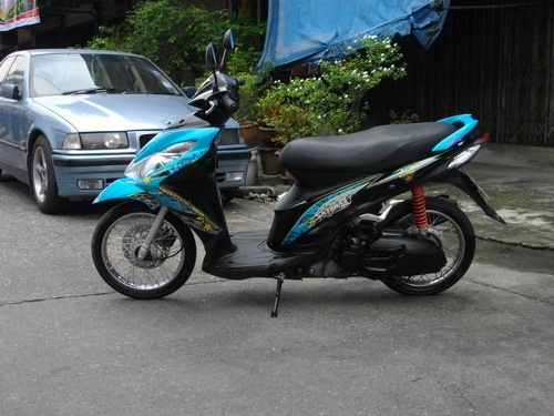 ขาย Skydrive 125cc.หัวฉีด ขับแค่6000โล สวยสดใส เครื่องเลิศ97\% ประกันศูนย์5ปี ราคา 18500 บาท ขาย Skydrive 125cc.หัวฉีด ขับแค่6000โล สวยสดใส เครื่องเลิศ97\% ประกันศูนย์5ปี ราคา 18500 บาท