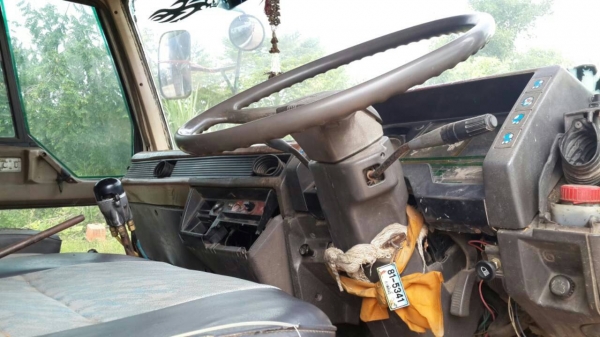 MITSU FN527 คุณ TF57XX  220TURBO 2 เพลาดั้มสามิตรตัวแรก