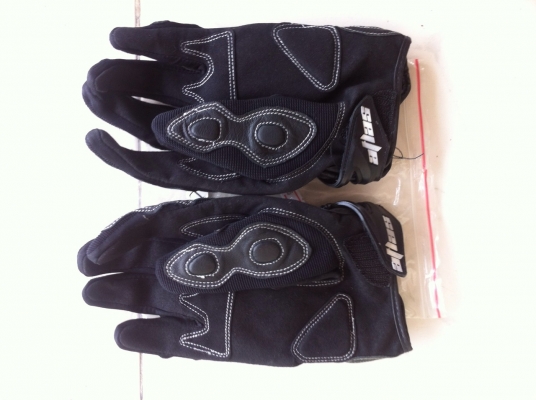 ธารนนทบุรี//ขายถุงมือขี่มอไซค์ ยี่ห้อatlas เบอร์L ของใหม่ ราคา 550 บาท (พร้อมจัดส่ง)