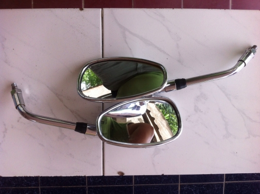 ธารนนทบุรี//ขายกระจกเดิมsteed เก่าญี่ปุ่น ราคา 550 บาท (พร้อมจัดส่ง) ธารนนทบุรี//ขายกระจกเดิมsteed เก่าญี่ปุ่น ราคา 550 บาท (พร้อมจัดส่ง)