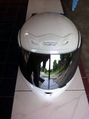 ธารนนทบุรี//ขายขายหมวกกันน๊อก index สีขาวมุข สภาพสวยๆ ของมือสอง ราคา 1,200 บาท (พร้อมจัดส่ง)