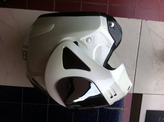 ธารนนทบุรี//ขายขายหมวกกันน๊อก index สีขาวมุข สภาพสวยๆ ของมือสอง ราคา 1,200 บาท (พร้อมจัดส่ง)