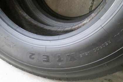 ขายยางใหม่เดือนธันวาคมปี 2013 ครับ มิชลิน 11r 22.5 (10เส้น)