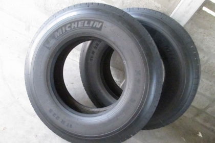 รายละเอียด ขายยางใหม่ปี 2013 ครับ มิชลิน 11r 22.5 (10เส้น)