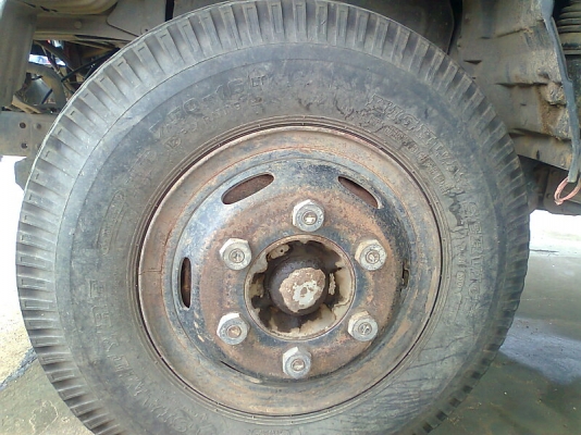 TOYOTA ไดน่า BU211 รถปี 39 เครื่อง 115 แรงม้า กระบะพื้นเหล็ก ยาว 4.5 เมตร รถสวยกริ๊บ มีทะเบียนครบ ราคาคุยได้.