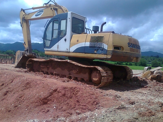 SAMSUNG 210LC สภาพกิ๊บ เก๋งสวย ภายในสวย มีแอร์เย็นเฉียบ