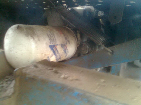 ขายฟอร์ด6610 เสื้อลาย ท่อไอดีโต พร้อมอุปกรณ์ มีเล่มทะเบียน