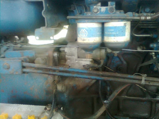 ขายฟอร์ด6610 เสื้อลาย ท่อไอดีโต พร้อมอุปกรณ์ มีเล่มทะเบียน