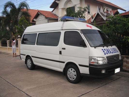 รถพยาบาลมือสอง