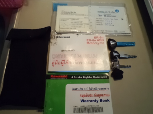 ขายER6N2012 ABS(สีขาวมุก)เดิมๆรถสวยมากๆสภาพใหม่มากๆใช้น้อยไม่มีชนหรือล้มหนัก(การันตี)ราคา234,000บ.คุยกันได้