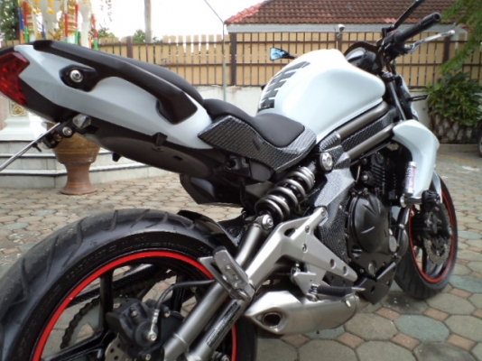 ขายER6N2012 ABS(สีขาวมุก)เดิมๆรถสวยมากๆสภาพใหม่มากๆใช้น้อยไม่มีชนหรือล้มหนัก(การันตี)ราคา234,000บ.คุยกันได้