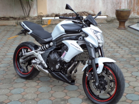 ขายER6N2012 ABS(สีขาวมุก)เดิมๆรถสวยมากๆสภาพใหม่มากๆใช้น้อยไม่มีชนหรือล้มหนัก(การันตี)ราคา234,000บ.คุยกันได้