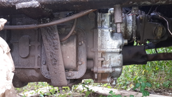 ขายด่วนสิบล้อสองเพลารถโม่ปูน พร้อมลูกโม่เปล่าอีกลูก( ไม่มีทะเบียน)ราคาโคตรถูกอุปกรณ์ครบโทร0811838154  0801515451