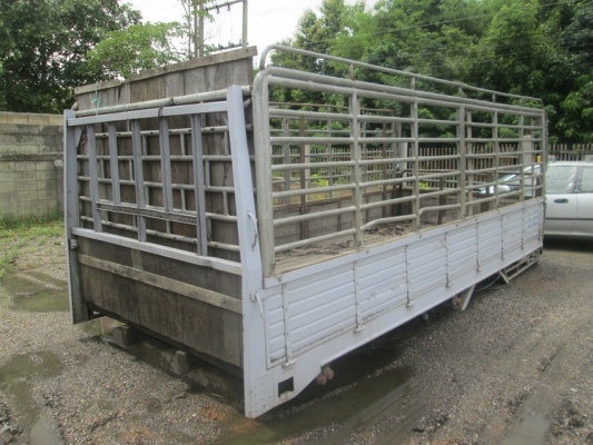 ขายกระบะ รถ 6 ล้อ