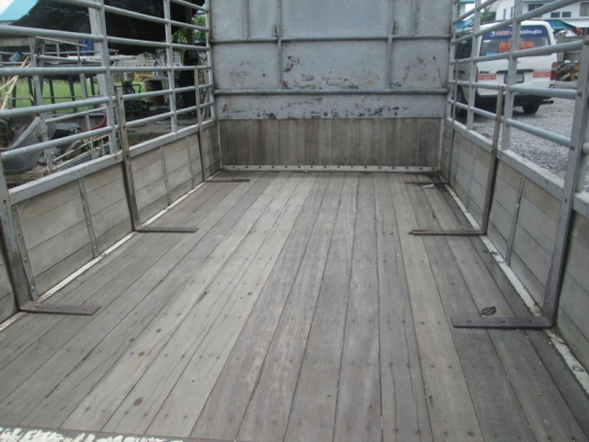 ขายกระบะ รถ 6 ล้อ ขายกระบะ รถ 6 ล้อ