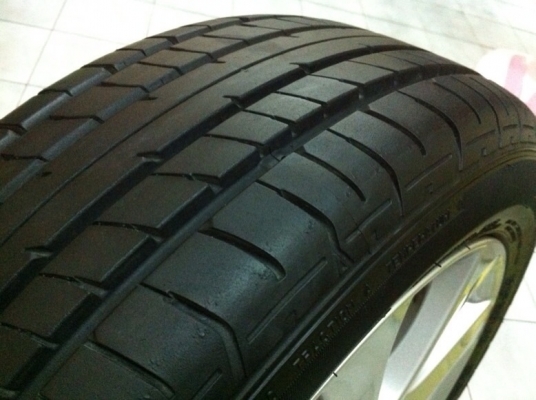 ขายล้อแม็ก Mazda 2. 15" พร้อมยางปี 13 ขายล้อแม็ก Mazda 2. 15" พร้อมยางปี 13