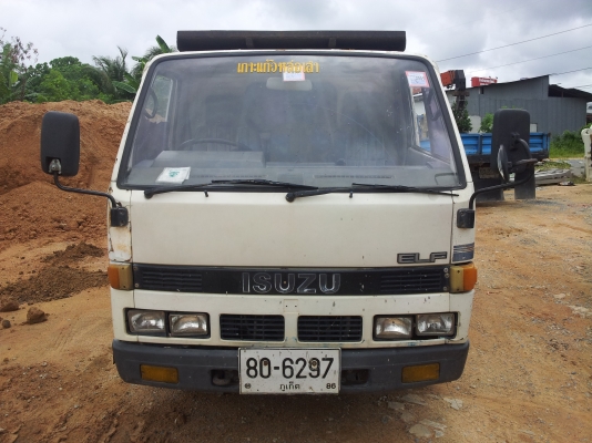 ขาย ISUZU NHR55C รถ4ล้อดั๊มพร้อมใช้พร้อมโอน ขาย ISUZU NHR55C รถ4ล้อดั๊มพร้อมใช้พร้อมโอน