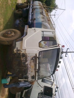 ขอบคุณท่านกำนันเพลินจาก อ.สอง จ.แพร่ ครับขายด่วน 10ล้อ MISUBISHI เพลาเดียวแสลกตรง เบรคทิฟฟี่ เครื่อง6d15เทอร์โบอินเตอร์ พวงมาลัยเพาเวอร์ เอกสารสัญญาซื้อ