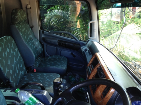 Hino mega 320 ดั้มสามมิตร ปี 50