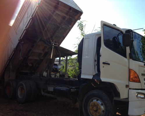 Hino mega 320 ดั้มสามมิตร ปี 50