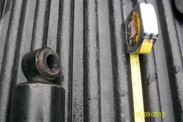 โช้คหลังดีแม็ก