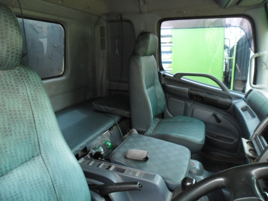 ขายรถพ่วงไม่ดั้ม HINO MEGA EURO 3- 380 ปี 52  ขาย 6 พ่วงๆละ 2600000 แม่ 12 ล้อจากโรงงานลูก 3 เพลายาว 7.5 เมตรจดทะเบียนปี 52 ทั้งหมดทะเบียนเต็มยางดีคัสซีสวยมากๆเล่มทะเบียนชุดโอนพร้อม