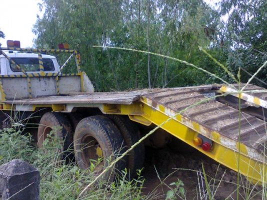 ขายเทเลอร์ UD 265แรงม้า 2 เพลา วางหัวKT925 สภาพสวยพร้อมใช้ ติดต่อได้ที่คุณออ๊ฟ พิจิตร 086-737-9991 ขายเทเลอร์ UD 265แรงม้า 2 เพลา วางหัวKT925 สภาพสวยพร้อมใช้ ติดต่อได้ที่คุณออ๊ฟ พิจิตร 086-737-9991