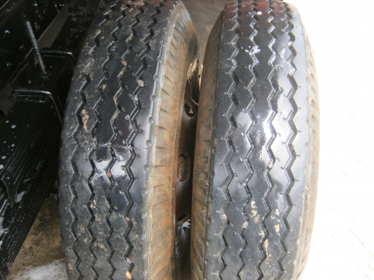 หกล้อดั้ม ISUZU NPR