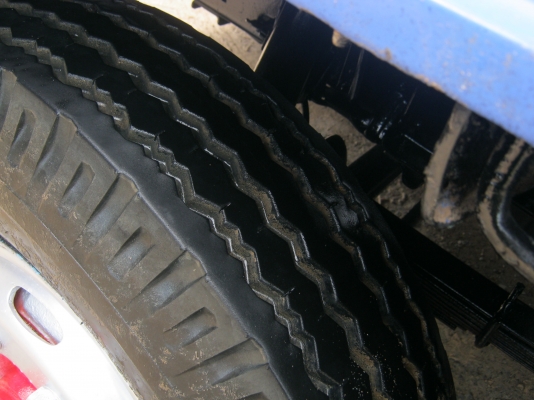 หกล้อดั้ม ISUZU NPR