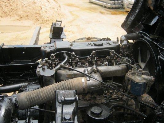 หกล้อดั้ม ISUZU NPR