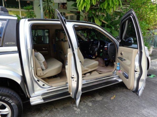 รถบ้านมือเดียว ISUZU, 2.5 HI-LANDER 4 ประตู