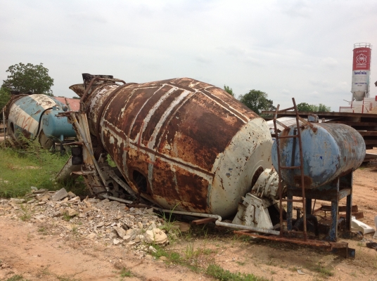 ขายโม่ผสมปูนขนาด6คิวสภาพดี. สนใจติดต่อเสี่ยจอย085-7799776