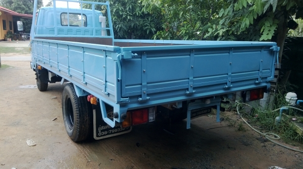 ขายรถหกล้อ 110 แรง NKR  สภาพดี ทำใหม่ทั้งคัน