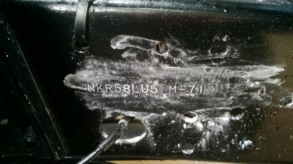 ขายรถหกล้อ 110 แรง NKR  สภาพดี ทำใหม่ทั้งคัน