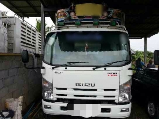 รถอีซูซุ 6 ล้อดั้ม  NQR 175 แรงม้า ปี 55 สนใจติดต่อ 081 - 6079515