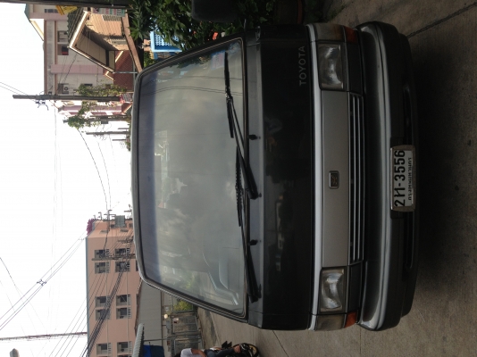 ขายรถตู้ครับ 100,000 บาท