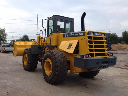 ขายรถตักKOMATSU WA380-3 เครื่องเก่านอก ปี2002 ราคา 1,xxx,000ต่อรองได้ ขายรถตักKOMATSU WA380-3 เครื่องเก่านอก ปี2002 ราคา 1,xxx,000ต่อรองได้