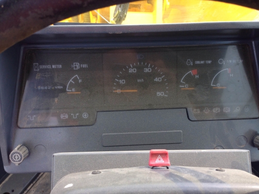 ขายรถตักKOMATSU WA380-3 เครื่องเก่านอก ปี2002 ราคา 1,xxx,000ต่อรองได้ ขายรถตักKOMATSU WA380-3 เครื่องเก่านอก ปี2002 ราคา 1,xxx,000ต่อรองได้