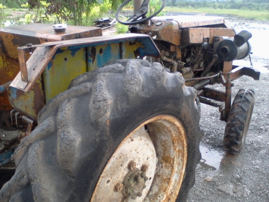 รถไถเก่า เหล็กหนาๆ ตามสภาพ ขายถูก