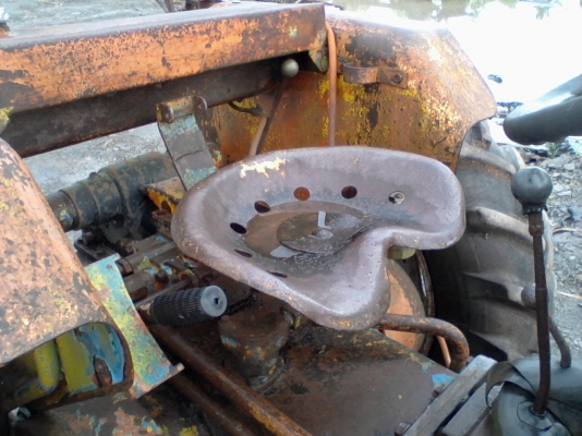 รถไถเก่า เหล็กหนาๆ ตามสภาพ ขายถูก