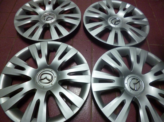 ขายฝาครอบล้อของแท้ มาสด้า 2 ขอบ 15 นิ้ว ครับ