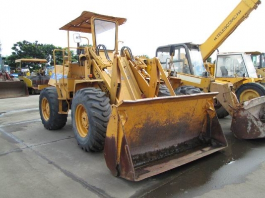 ขายรถตัก ราคาถูก KOBELCO รุ่น : LK300A นำเข้า 590,000 บาท