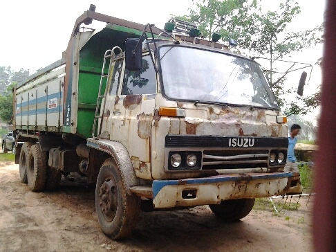 ขาย จัมโบ้ 200   2 เพลาดั้ม เครื่อง 6BD1   165 แรง จิ๊ฟฟี่  power