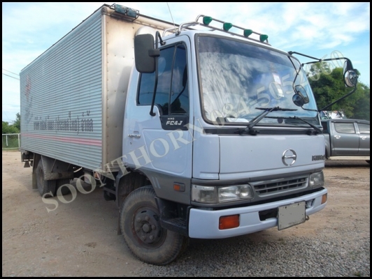 ขายด่วน รถบรรทุก 6 ล้อ HINO FC4J 140 แรง สมอเงิน รถห้างแท้ ตู้แห้ง 3 บาน ยาว 5.5 M สภาพเดิมๆ สวยพร้อมใช้งาน ราคาสุดคุ้ม