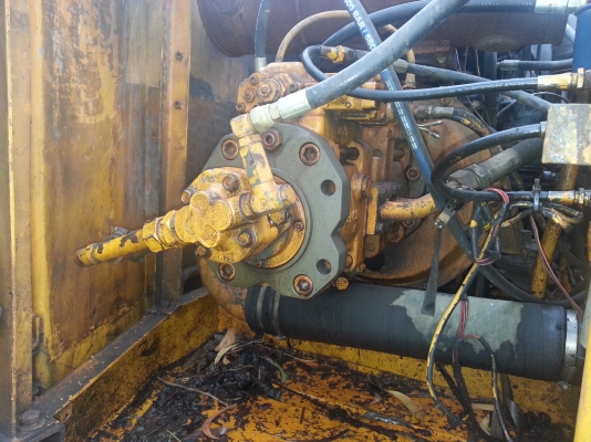 ขาย รถแบคโฮ KOBELCO SK 045