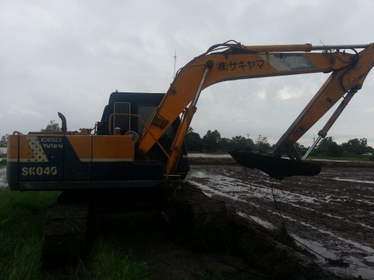 ขาย รถแบคโฮ KOBELCO SK 045