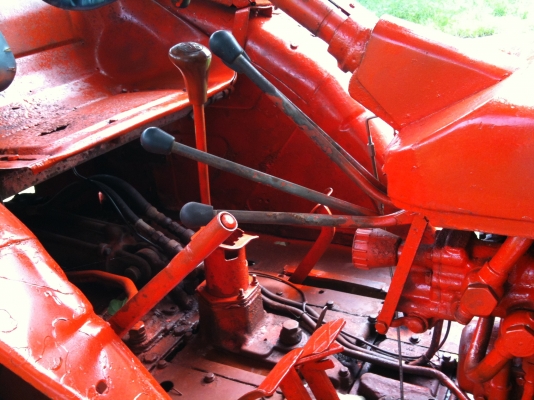 ขายรถไถ BELARUS (MT) 77 แรง ดันหน้า ผาน 7 สภาพพร้อมใช้