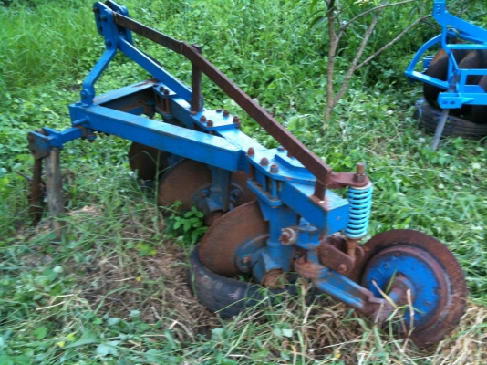 ขายรถไถ BELARUS (MT) 77 แรง ดันหน้า ผาน 7 สภาพพร้อมใช้