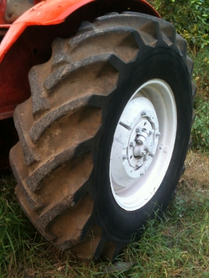 ขายรถไถ BELARUS (MT) 77 แรง ดันหน้า ผาน 7 สภาพพร้อมใช้